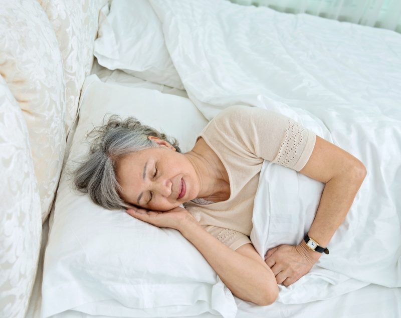 phương pháp chữa trị mất ngủ ở người già