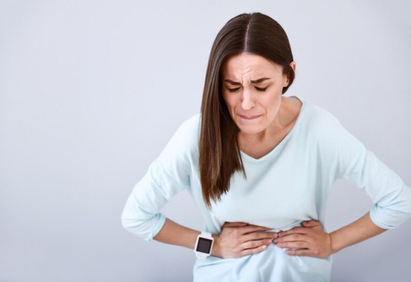 bụng khó chịu buồn nôn nên làm gì