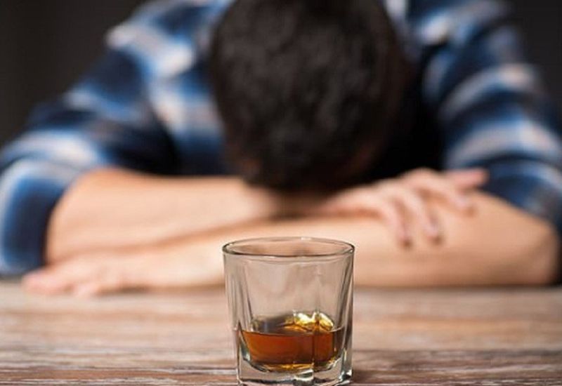 say rượu bị nôn nhiều phải làm sao