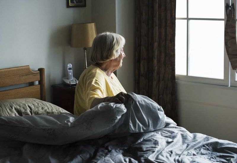 cách giúp người già ngủ ngon