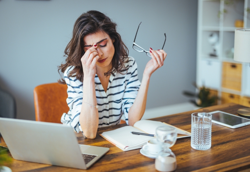 đầu óc căng thẳng kéo dài