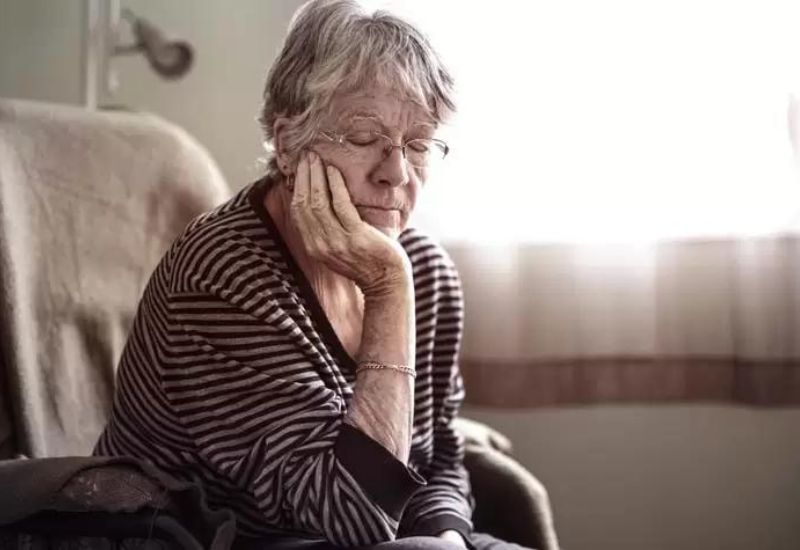 nguyên nhân trầm cảm ở người già