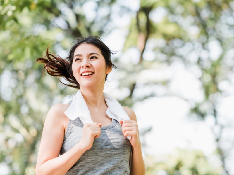 Tập thể dục đều đặn giúp cơ thể dẻo dai và tỉnh táo Chăm chỉ tập thể dục giúp cơ thể tăng sưc bền