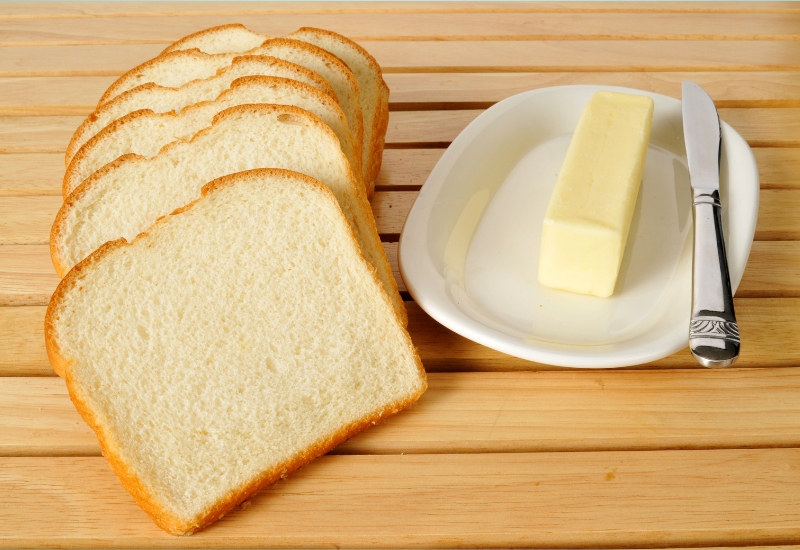 bánh mì bơ cung cấp năng lượng cho cơ thể