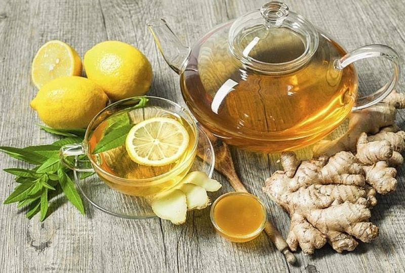 Gừng mang lại nhiều lợi ích cho sức khỏe, đặc biệt trong việc hỗ trợ tiêu hóa và giảm cảm giác buồn nôn