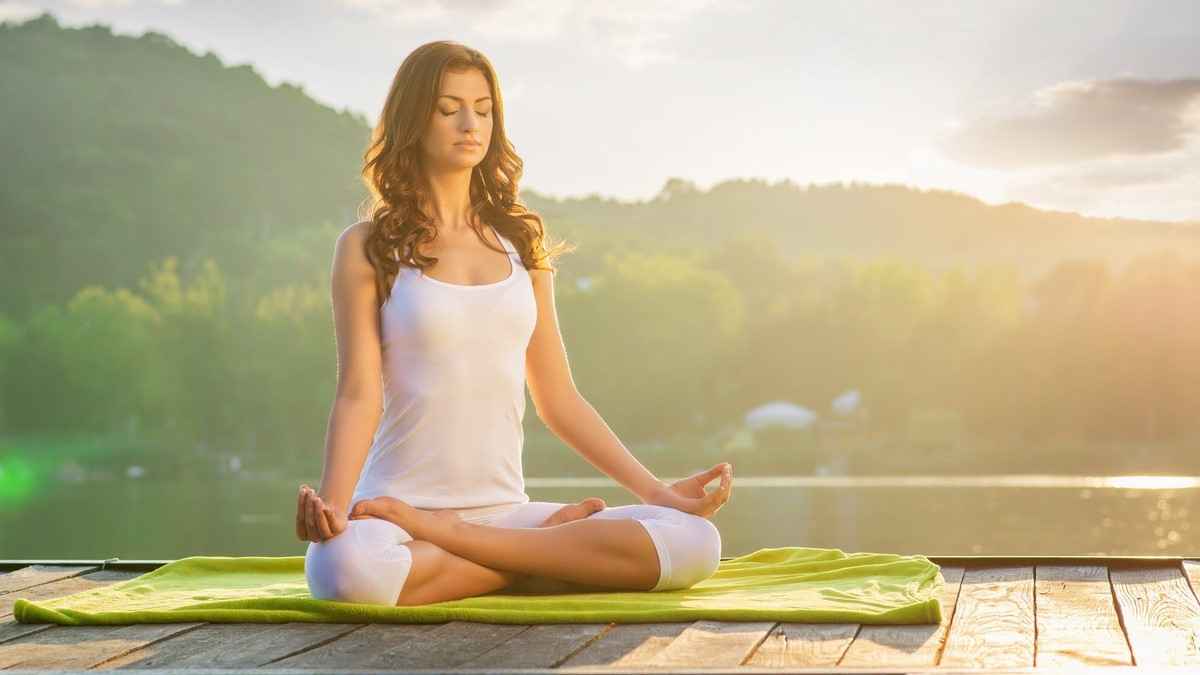 Yoga trị liệu trào ngược dạ dày