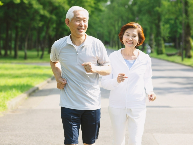 Chăm sóc sức khỏe người cao tuổi: Tiếp cận sức khỏe và lão hóa một cách toàn diện