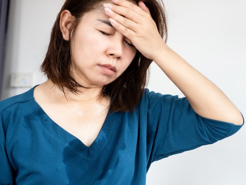 Mất nước xảy ra khi cơ thể mất quá nhiều nước và điện giải so với lượng nạp vào