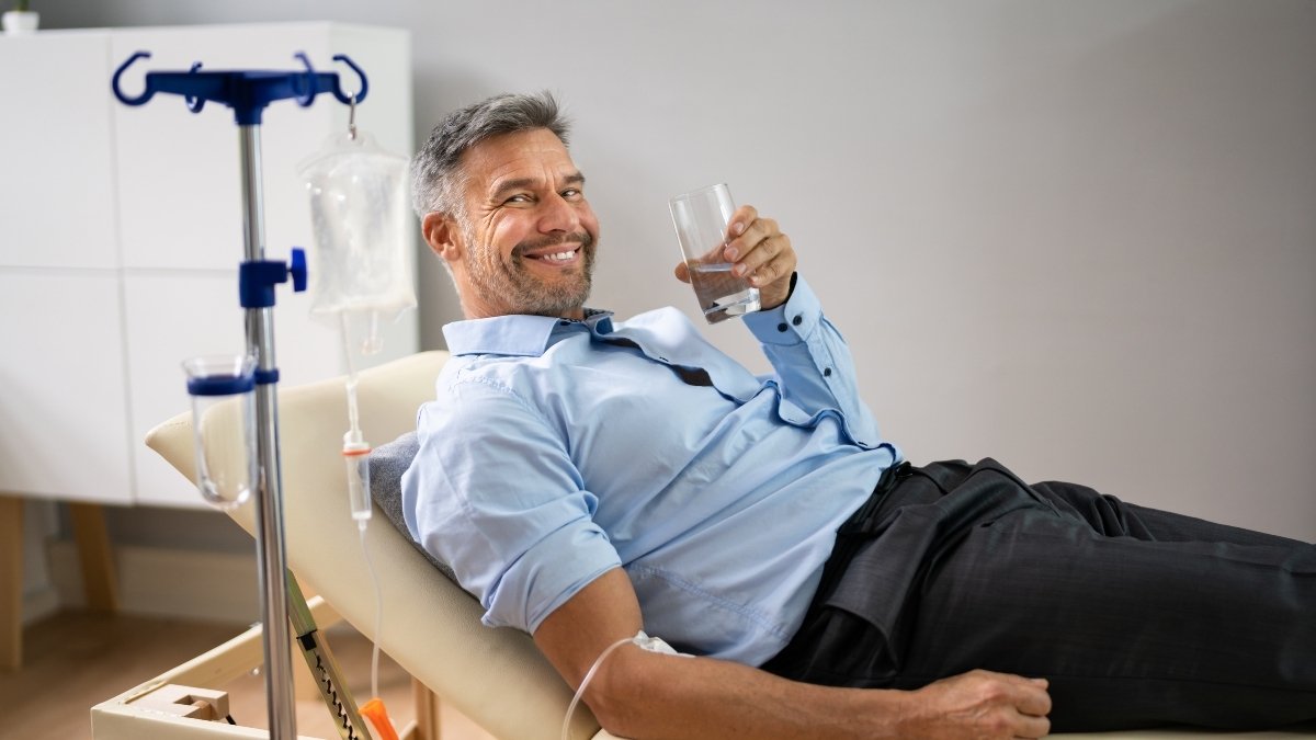 Truyền vitamin B giải rượu tốt không