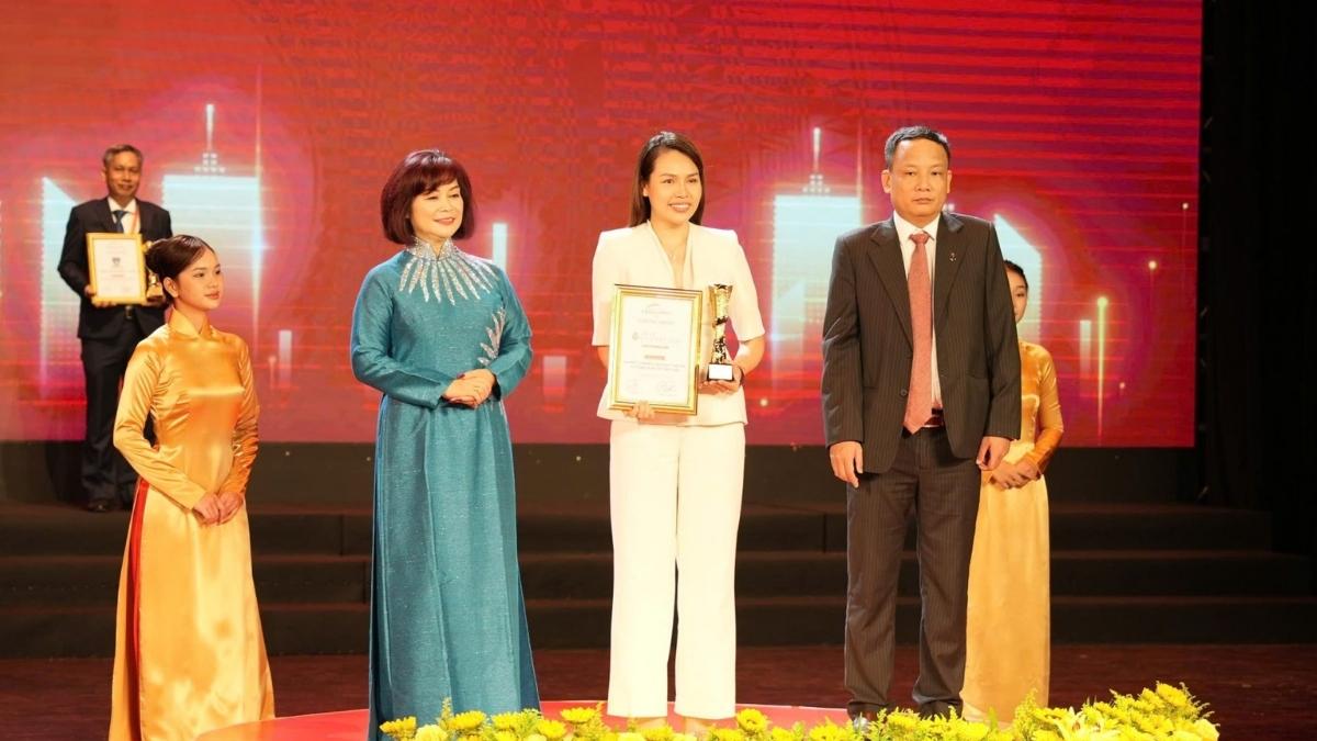 Vitamin Buffet trẻ hóa tế bào cho phụ nữ thành đạt