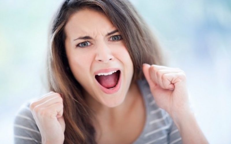 Bốc hỏa tiền mãn kinh gây ra phiền toái cho cuộc sống phụ nữ (Ảnh: Sưu tầm Internet)