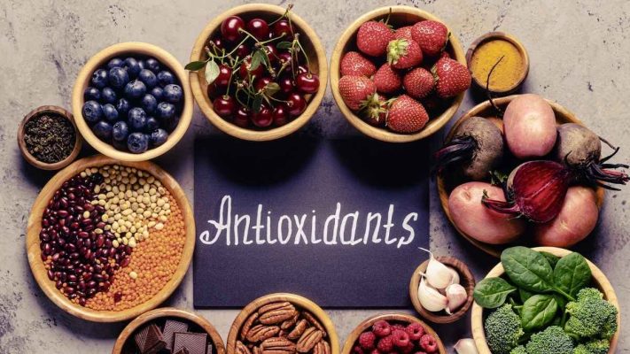 Các chất chống oxy hóa trong cơ thể giúp trẻ hóa tế bào