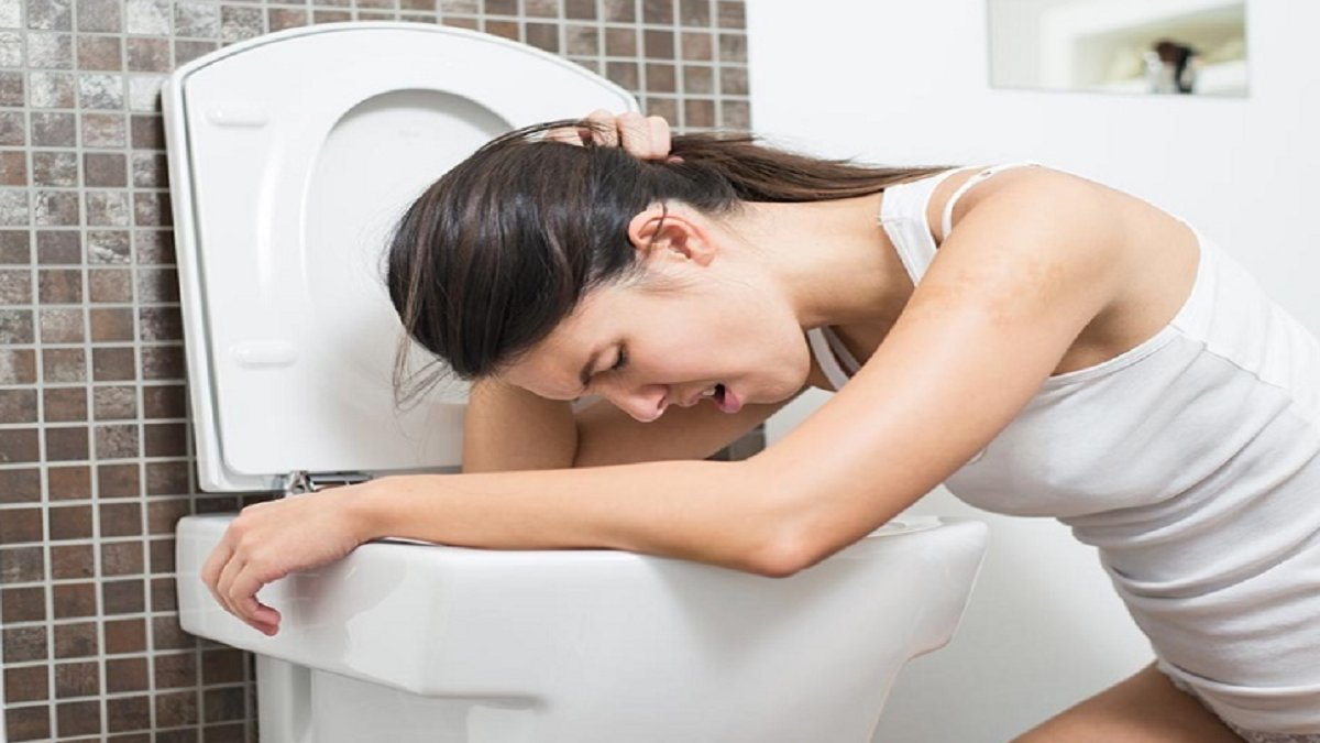 Tiêu chảy uống nước gì để nhanh hồi phục và tránh mất nước?