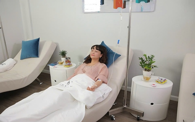 Truyền trực tiếp vitamin giúp hấp thu các dưỡng chất 100% (Ảnh: Sưu tầm Internet)