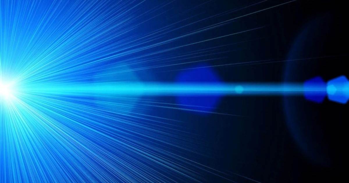 Chống ánh sáng xanh: Giải pháp bảo vệ mắt & làn da hiệu quả