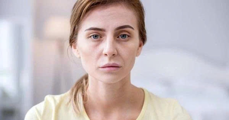 Da tái nhợt là dấu hiệu máu lưu thông kém điển hình (Ảnh: Sưu tầm Internet)