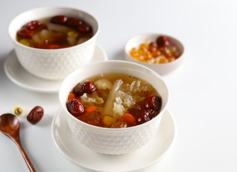 Dưỡng nhan từ bên trong quan trọng vì làn da phản ánh rõ tình trạng sức khỏe nội sinh (Ảnh: Sưu tầm Internet)