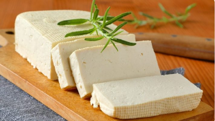 Ăn đậu phụ có tốt không? Cần lưu ý gì khi sử dụng?