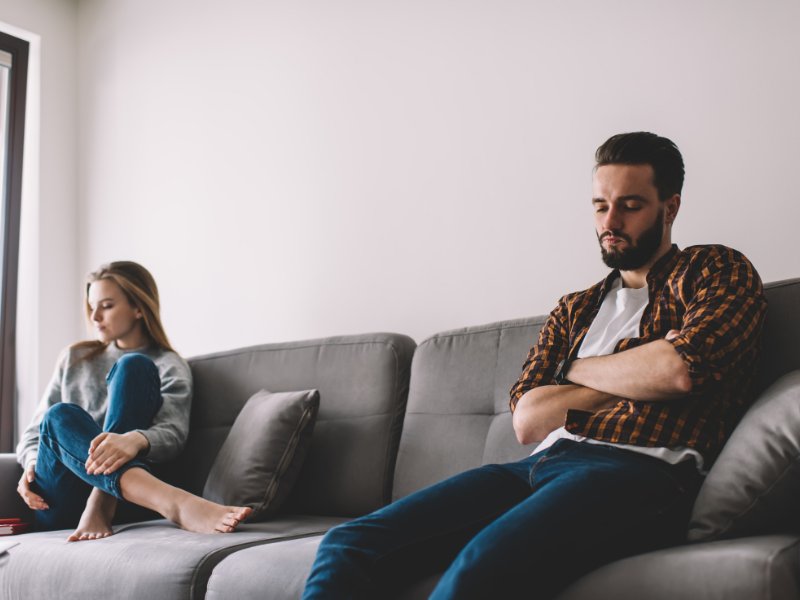 Ảnh hưởng thể chất và tâm lý khi cơ sàn chậu suy yếu