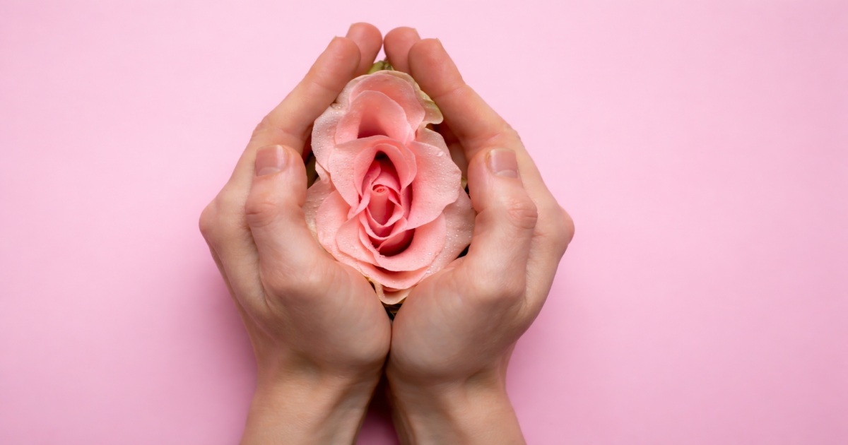 Khô hạn tuổi mãn kinh: Vì sao cần chăm sóc nội tiết sớm?