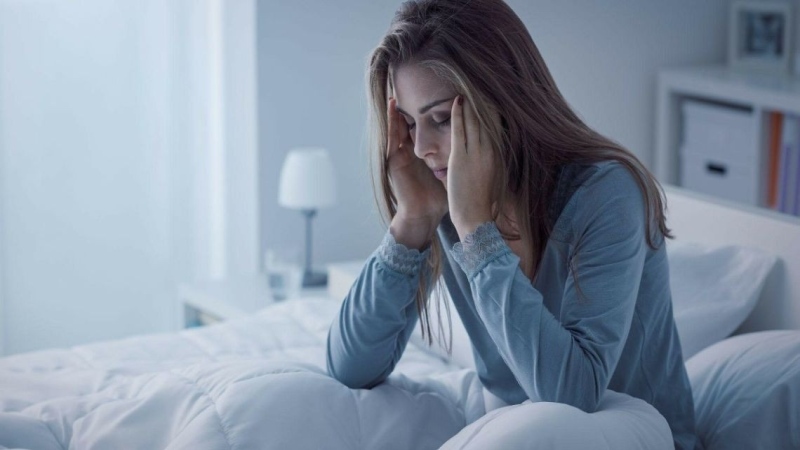 Stress mãn tính và rối loạn giấc ngủ - nguyên nhân khiến nội tiết thay đổi (Ảnh: Sưu tầm Internet)