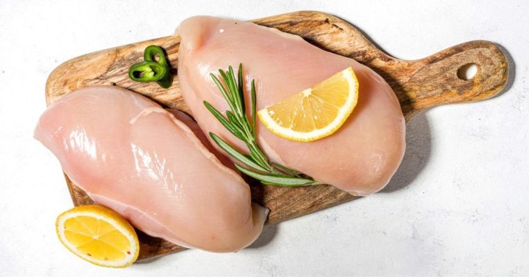 Ức gà bao nhiêu protein? Giải mã vai trò protein với tế bào da