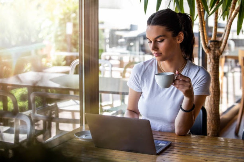 Năng lượng không chỉ là cảm giác tỉnh táo, mà là khả năng hoạt động hiệu quả của tế bào và các hệ cơ quan trong suốt cả ngày (Nguồn: Internet)