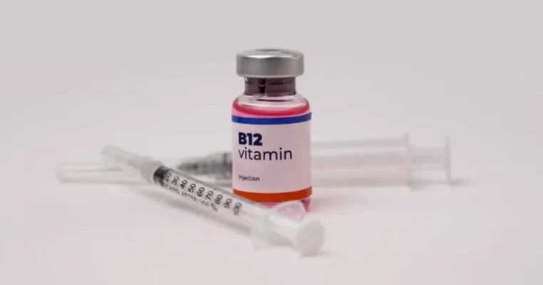 Vitamin B12 dạng tiêm: 6 tác dụng bất ngờ bạn nên biết