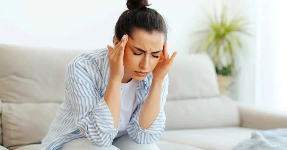 Đau đầu do căng thẳng: Thói quen nào gây nặng hơn?