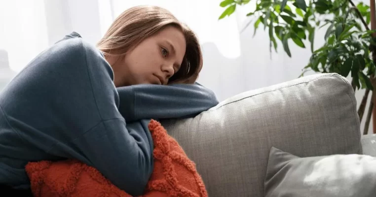 Trầm cảm mãn tính: Vì sao nội tiết tố làm thay đổi tâm trạng phụ nữ?
