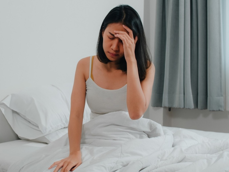 Mệt mỏi kéo dài là dấu hiệu thường gặp của suy dinh dưỡng ở người lớn (Nguồn: Internet)