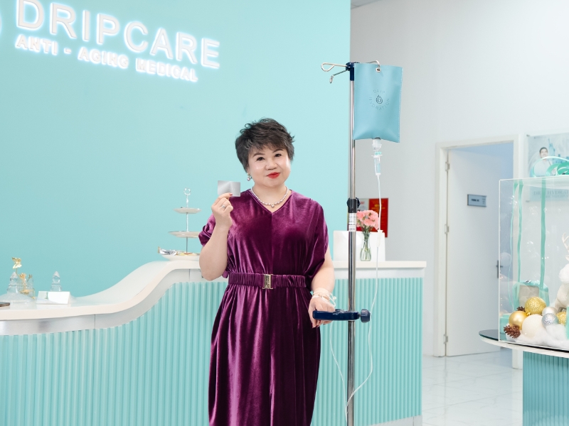 Khách hàng bổ sung vi chất qua đường tĩnh mạch tại Drip Hydration