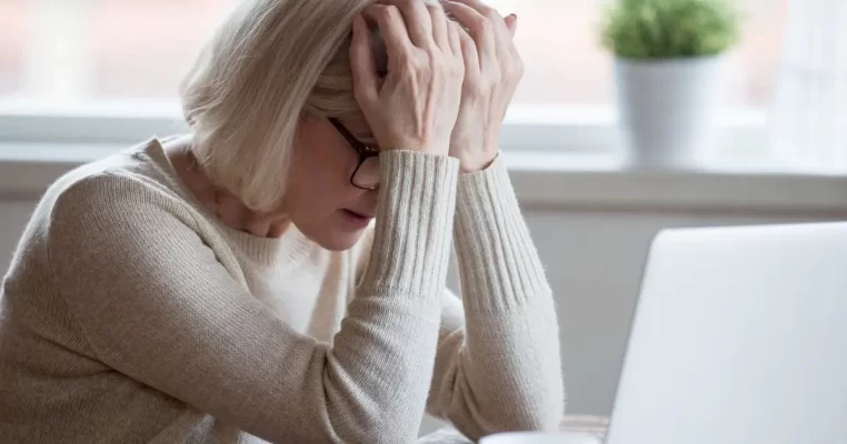 Trí nhớ kém: Hiểu đúng nguyên nhân và giải pháp phục hồi não bộ chuyên sâu