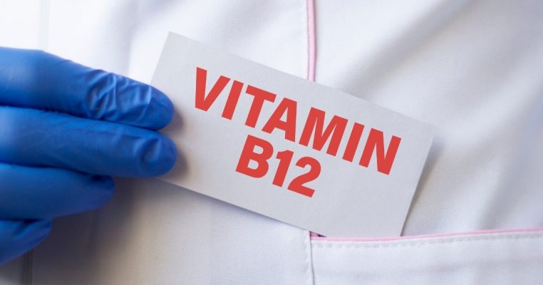 Nạp quá nhiều vitamin B12