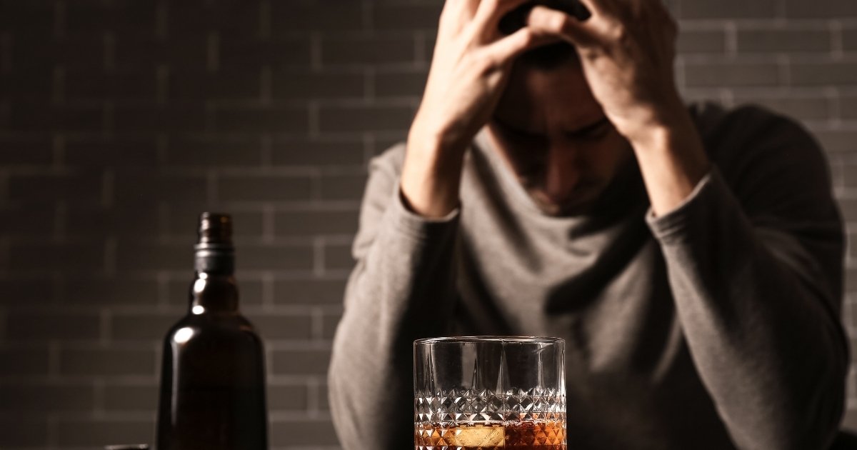 Rượu thực sự gây ra điều gì cho tế bào của bạn